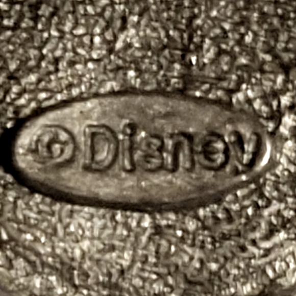 Disney Signed Vintage Christopher Robin & Winnie the Pooh Pewter Brooch / Pin - Picture 2 of 3